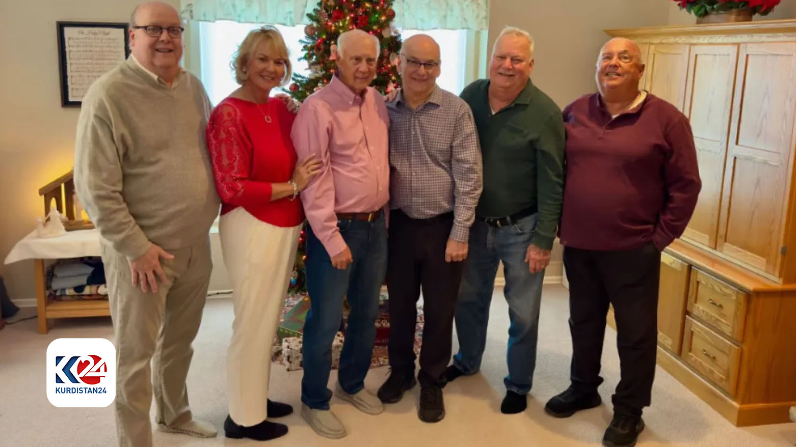 رجل يعثر على عائلته الحقيقية بعد 75 عاماً من تبنيه