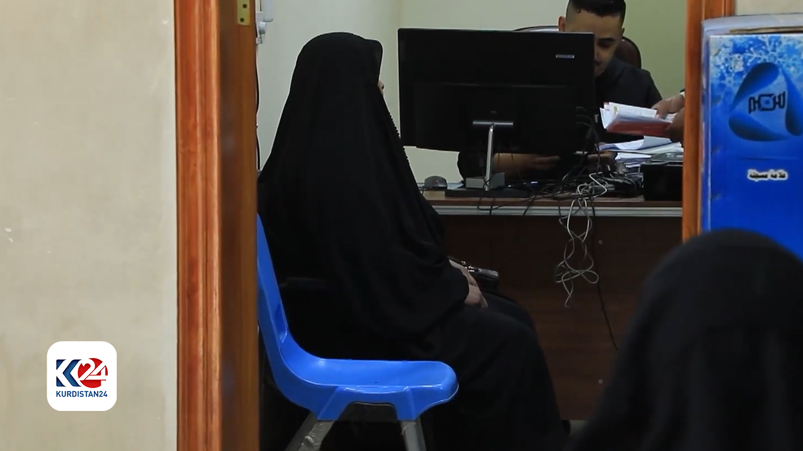 نساء ذي قار بين مطرقة الظروف القاسية وسندان التجاوزات القانونية