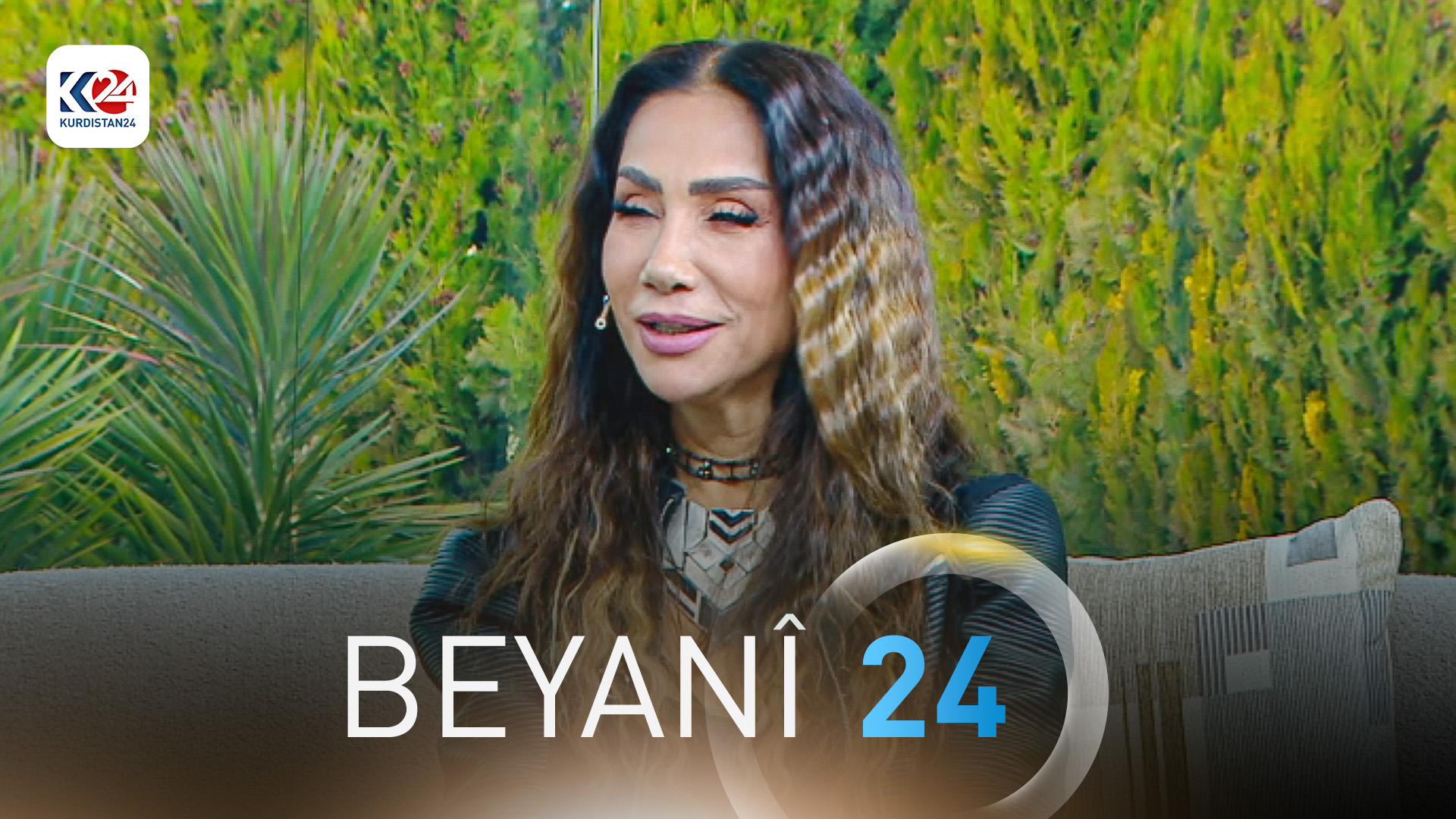 ڕۆژین باس لە ئەزموونی هونەری خۆی دەکات