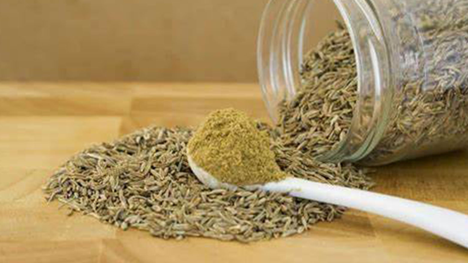 الكمون يبهر الباحثين بتأثيراته..  يسحق الكوليسترول ويقي من السرطان