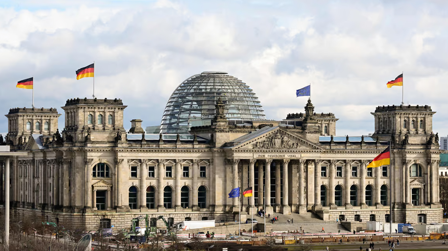 مجلس النواب الألماني يرفض اقتراح قانون بشأن الهجرة مدعوماً من اليمين