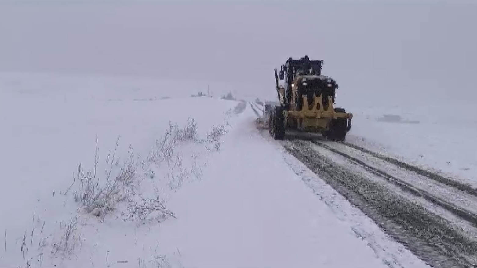 Ji ber berfê rêyên 2720 gund û deverên Bakurê Kurdistanê hatin girtin