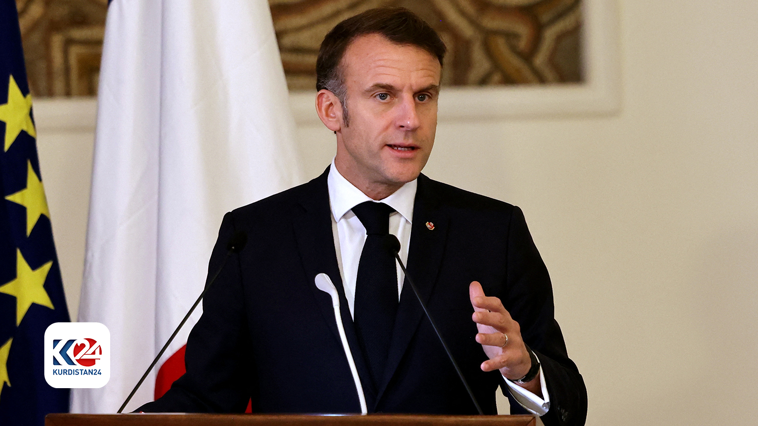 ماكرون يؤكد التزامه بالسلام في أوكرانيا وأمن أوروبا قبل لقائه بترامب
