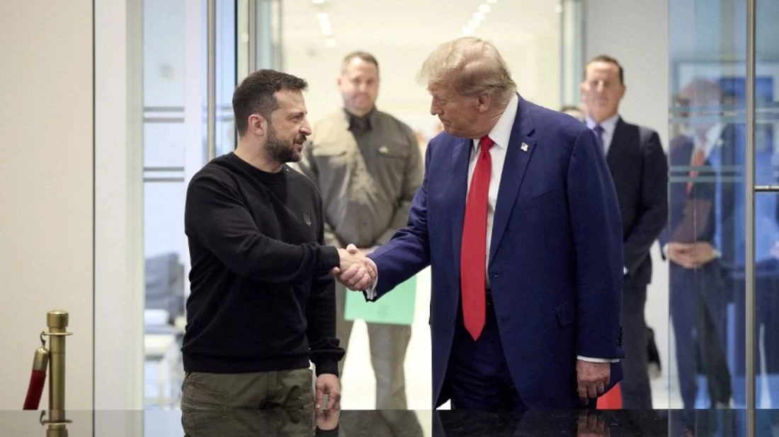 This handout photograph released by the Ukrainian presidential press service Volodymyr Zelensky, left, and Donald Trump, shake hands during a meeting on Sept. 27, 2024 in New York. (Photo: AFP)