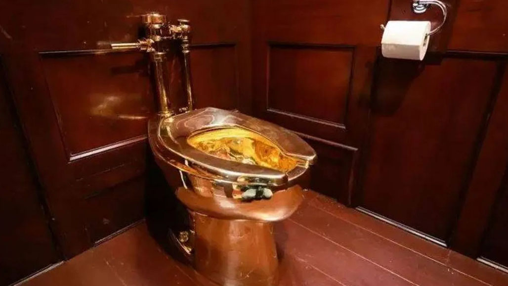 لصوص يسرقون مرحاضاً ذهبياً قيمته 6 ملايين دولار