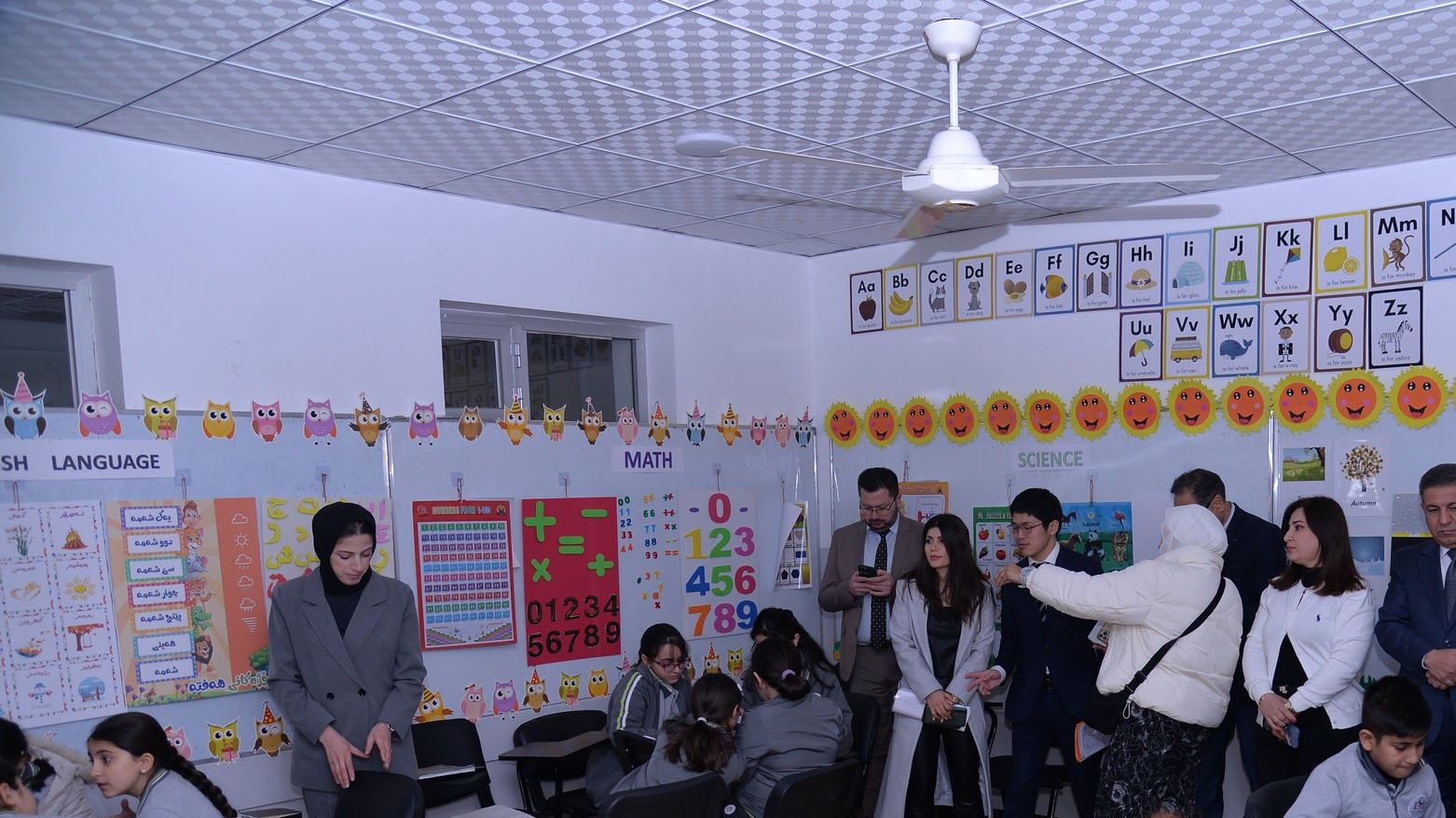 the Japanese delegation in a Classroom in one of the schools that implement the Japanese education system .(Photo: Kurdistan Regional Ministry of Education)