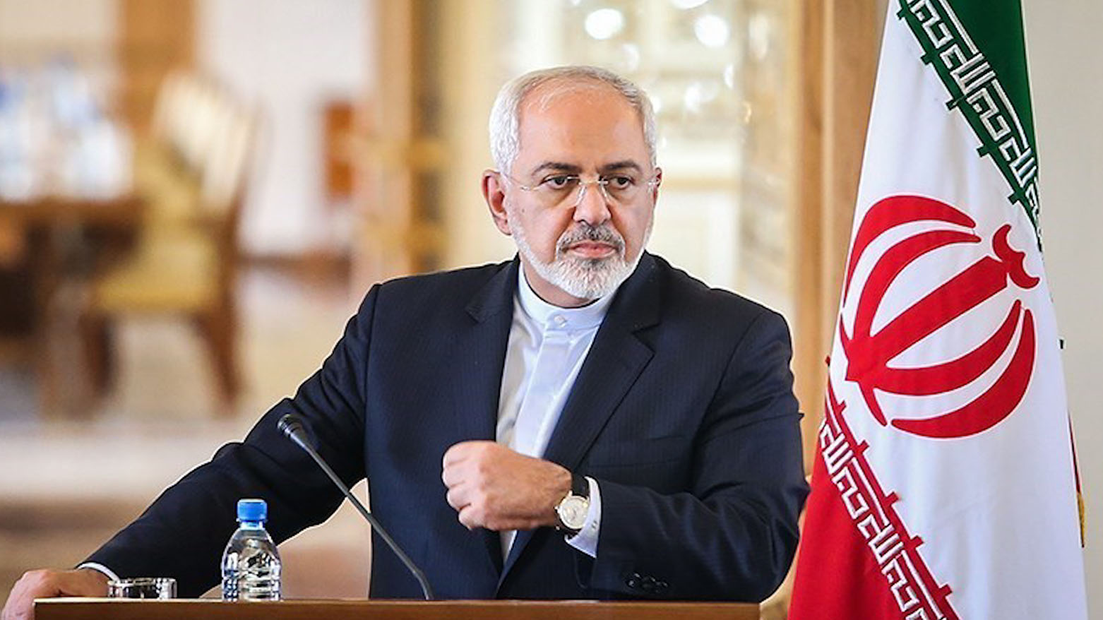 İran basını: Cumhurbaşkanı Yardımcısı Zarif istifa etti