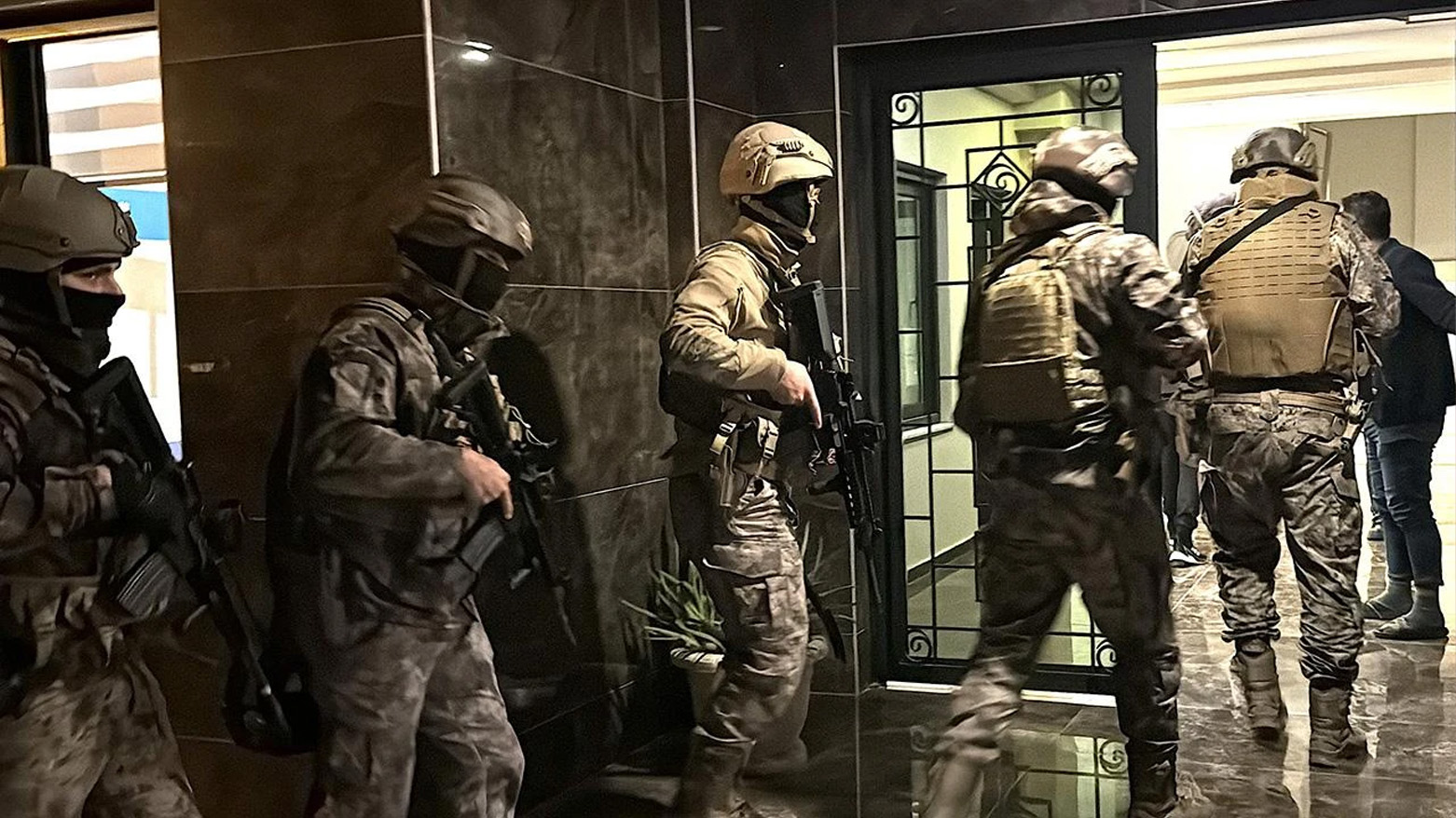 DAİŞ'e operasyon: 47 şüpheli yakalandı