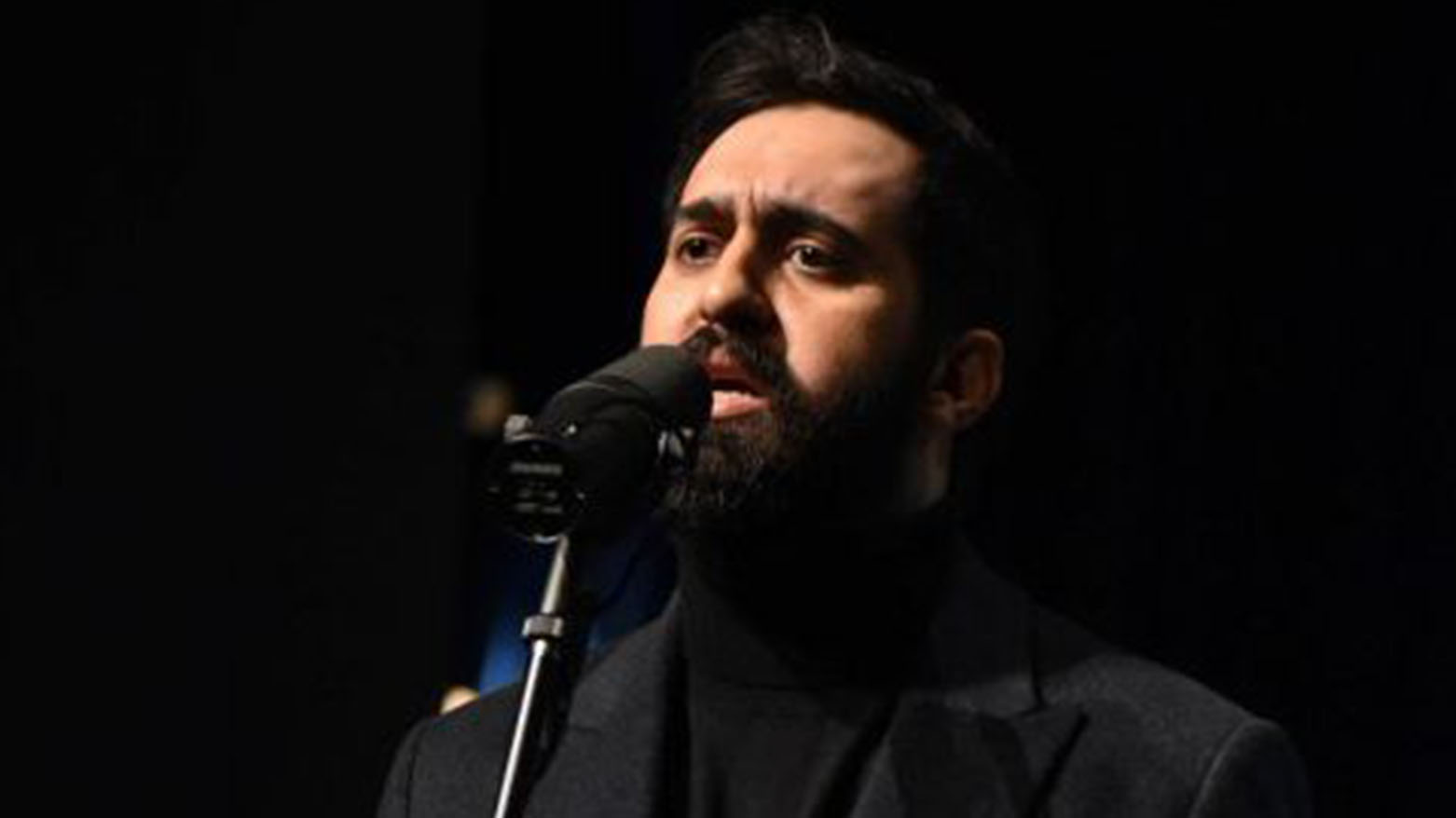 تنفيذ حكم قضائي بـ74 جلدة على مطرب إيراني شهير