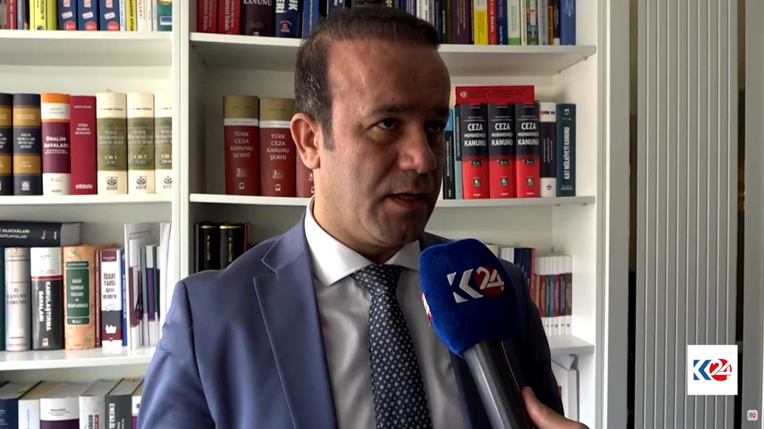 Parêzer: Ji bo sûdwergitina Ocalan ji Mafê Hêviyê pêwîstî bi guherîna hin yasayan heye