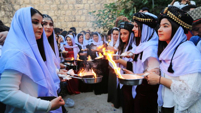 Sibe alîkariya Serokê Hikûmetê li ser rizgarbûyîyên Êzidî tê parvekirin