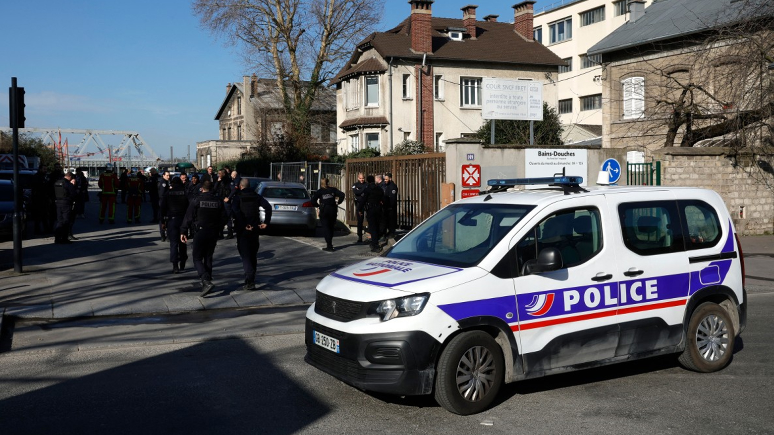 پاریس.. بۆمبێک دۆزراوەتەوە مێژووەکەی دەگەڕێتەوە بۆ جەنگی دووەمی جیهانی