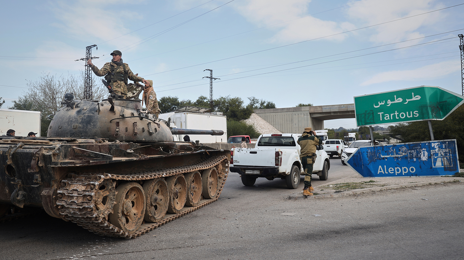 Reinforcement Syrian security forces deploy in the outskirts of Latakia, Syria, Friday, March 7, 2025. (Photo: AP)