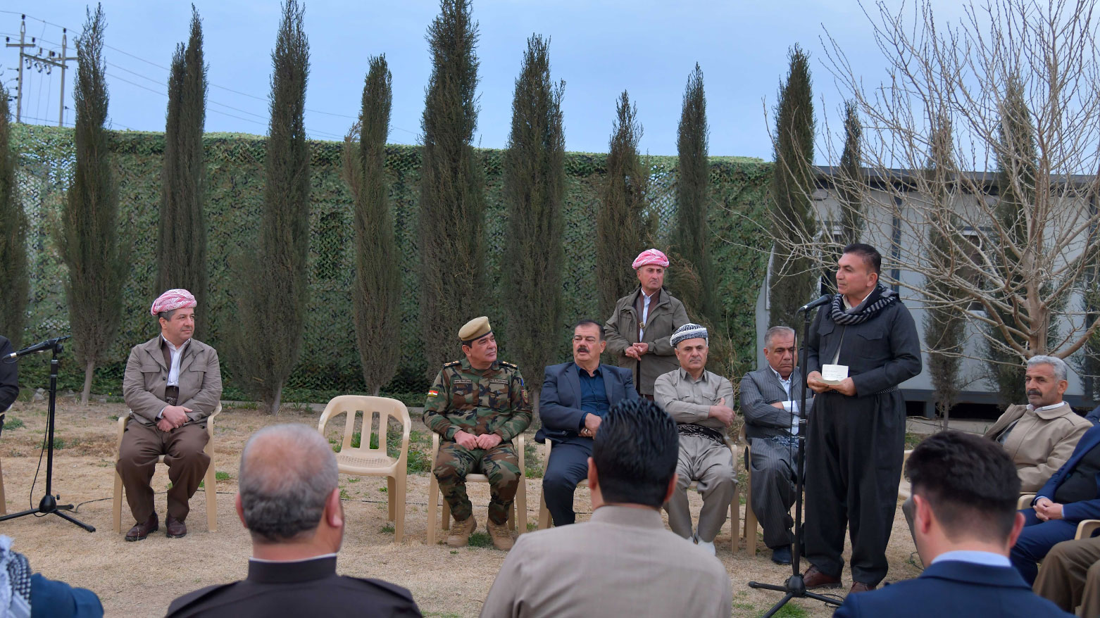 Mohammed Amin, a Kurdish farmer, presents his demands to the Kurdistan Region Prime Minister Masrour Barzani, March 10, 2025. (Photo: Kurdistan24)