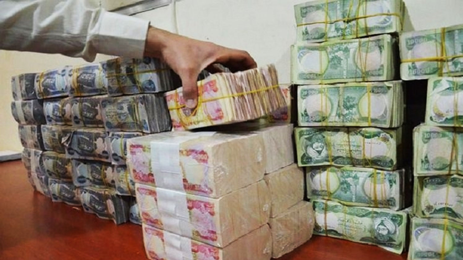 مصدرٌ لـ كوردستان 24: عملية تمويل رواتب موظفي الإقليم استُكمِلت