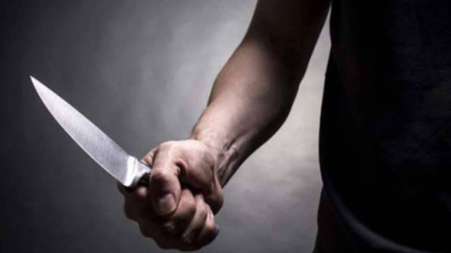 ئەندامێکی حەشدی شەعبی بەچەقۆ هێرشی کردە سەر هاوسەرەکەی و خوشکی هاوسەرەکەی
