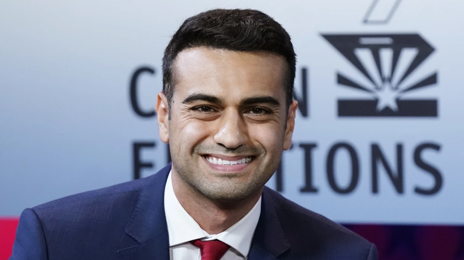 Republican candidate for Arizona Attorney General, Abraham Hamadeh, smiles prior to a televised debate against Democrat Kris Mayes on Sept. 28, 2022. (Photo: AP)
