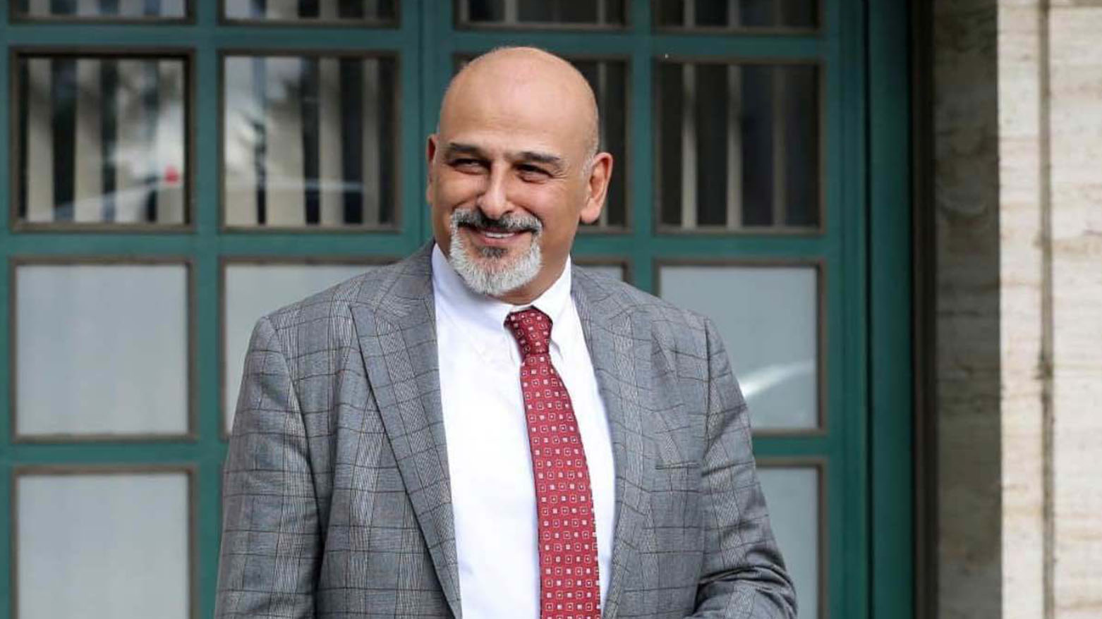 جمال سليمان والثورة.. بين الإنصاف والتخوين
