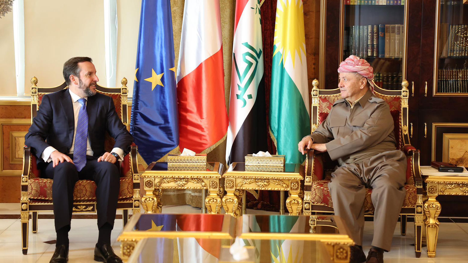 President Masoud Barzani (right) during his meeting with Italian Ambassador Niccolò Fontana, March 19, 2025. (Photo: Barzani Headquarters)
