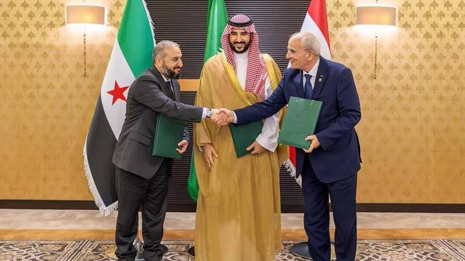 سوريا ولبنان يتفقان في جدة على تفعيل آليات التنسيق لترسيم الحدود ومواجهة التحديات