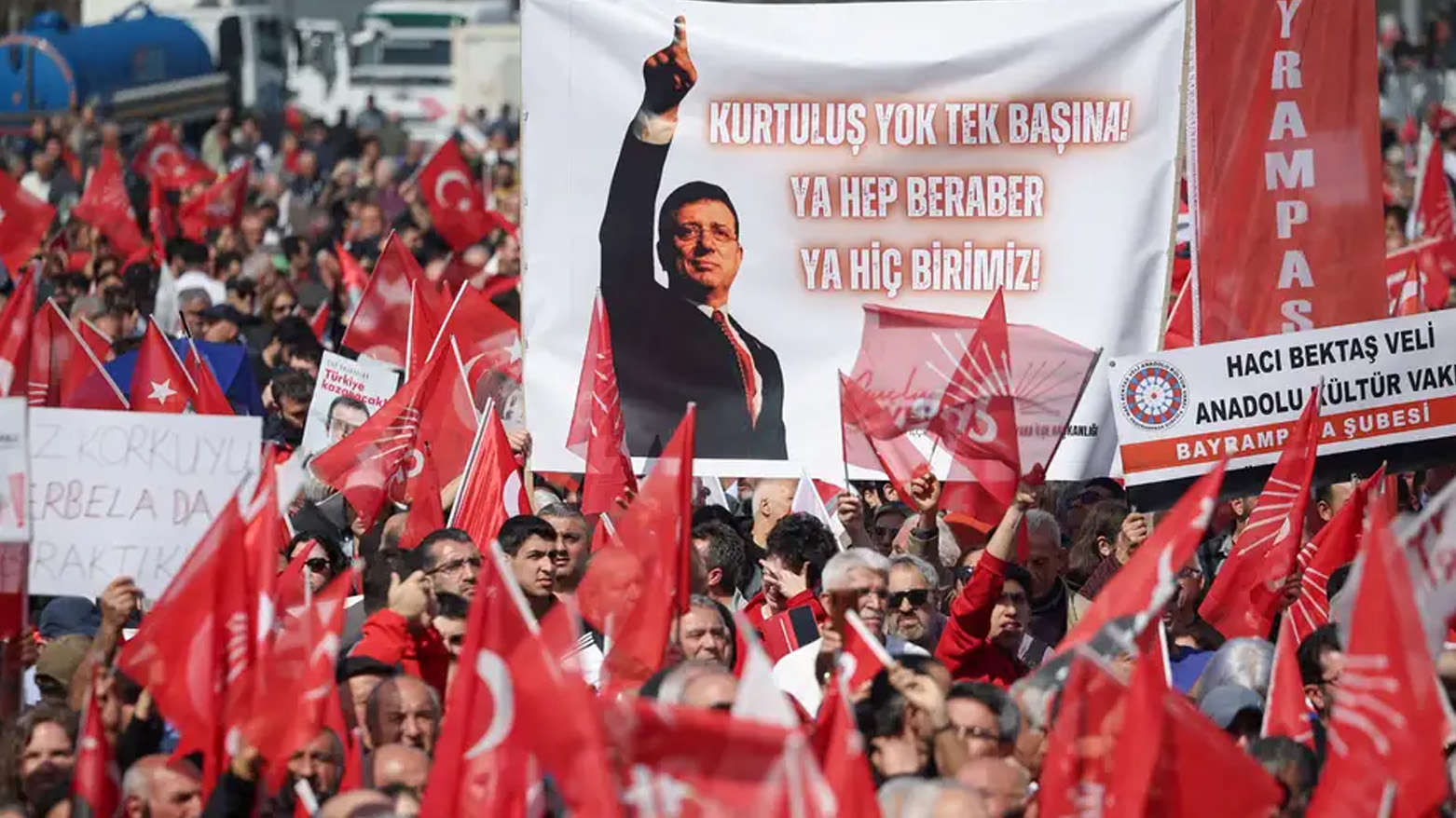 CHP'nin Maltepe mitingi: Binlerce kişi toplandı
