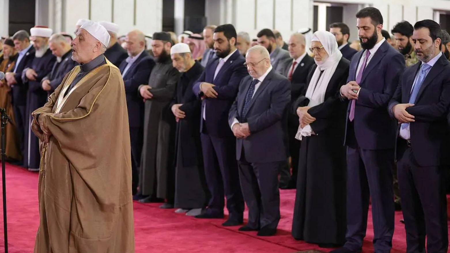 لأول مرة.. صلاة العيد في قصر الشعب بدمشق