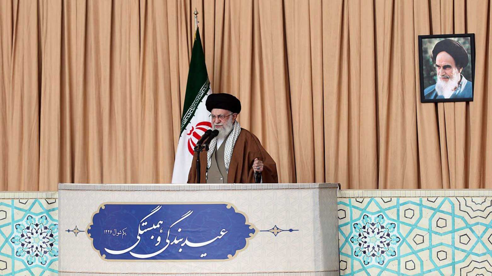 آیتالله علی خامنهای، رهبر جمهوری اسلامی ایران