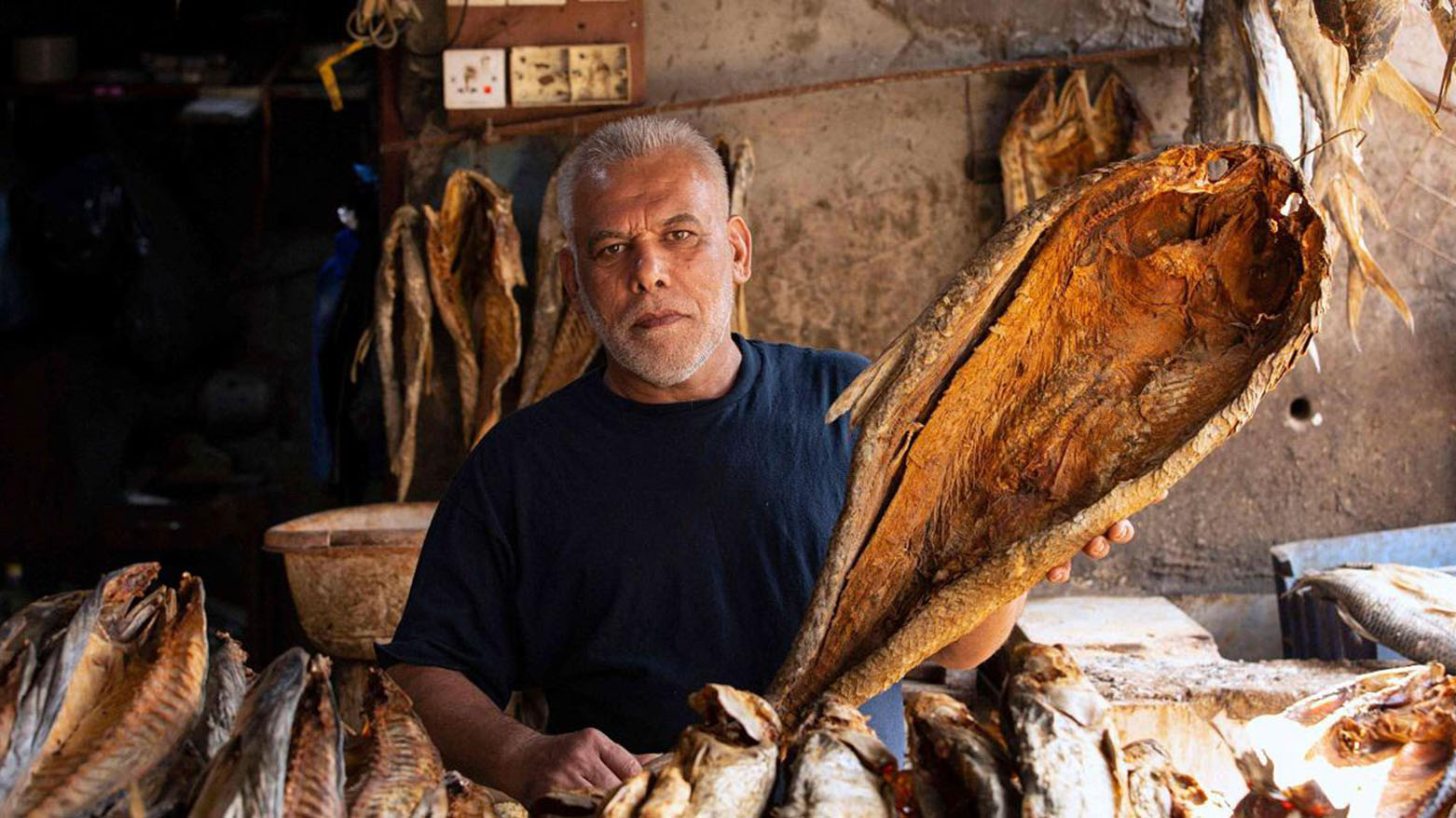 طبق العيد التقليدي في البصرة ويتناولها السكان منذ أجيال