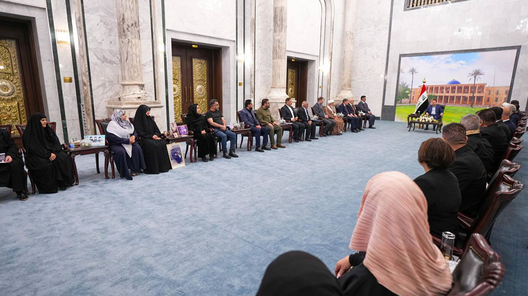 بمناسبة يوم الشهيد .. السوداني يستقبل مجموعة من ذوي شهداء الكورد الفيليين