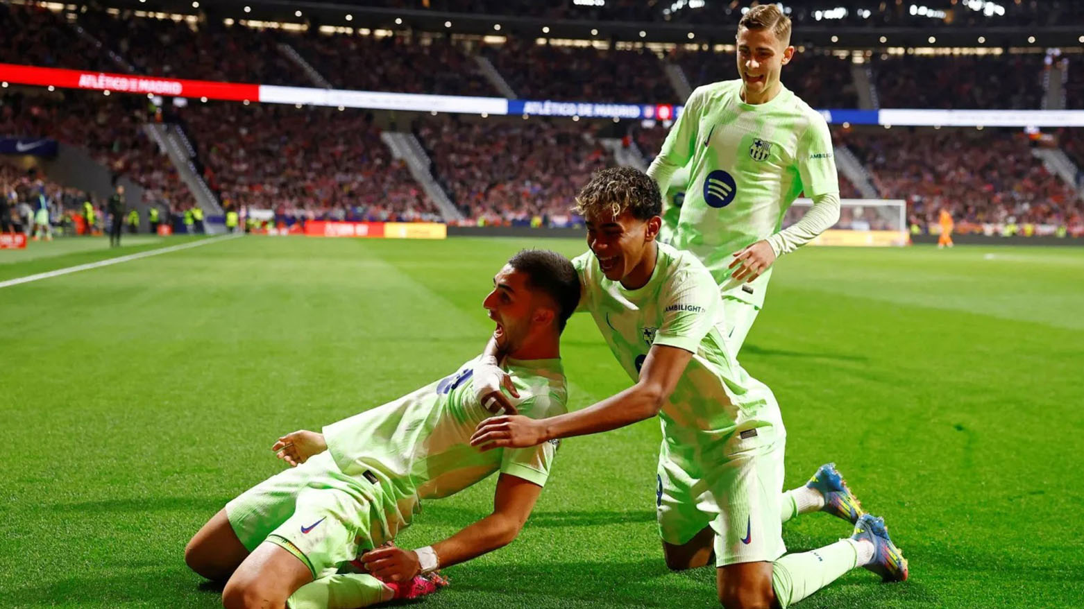 برشلونة يضرب موعداً نارياً مع الريال في نهائي كأس إسبانيا