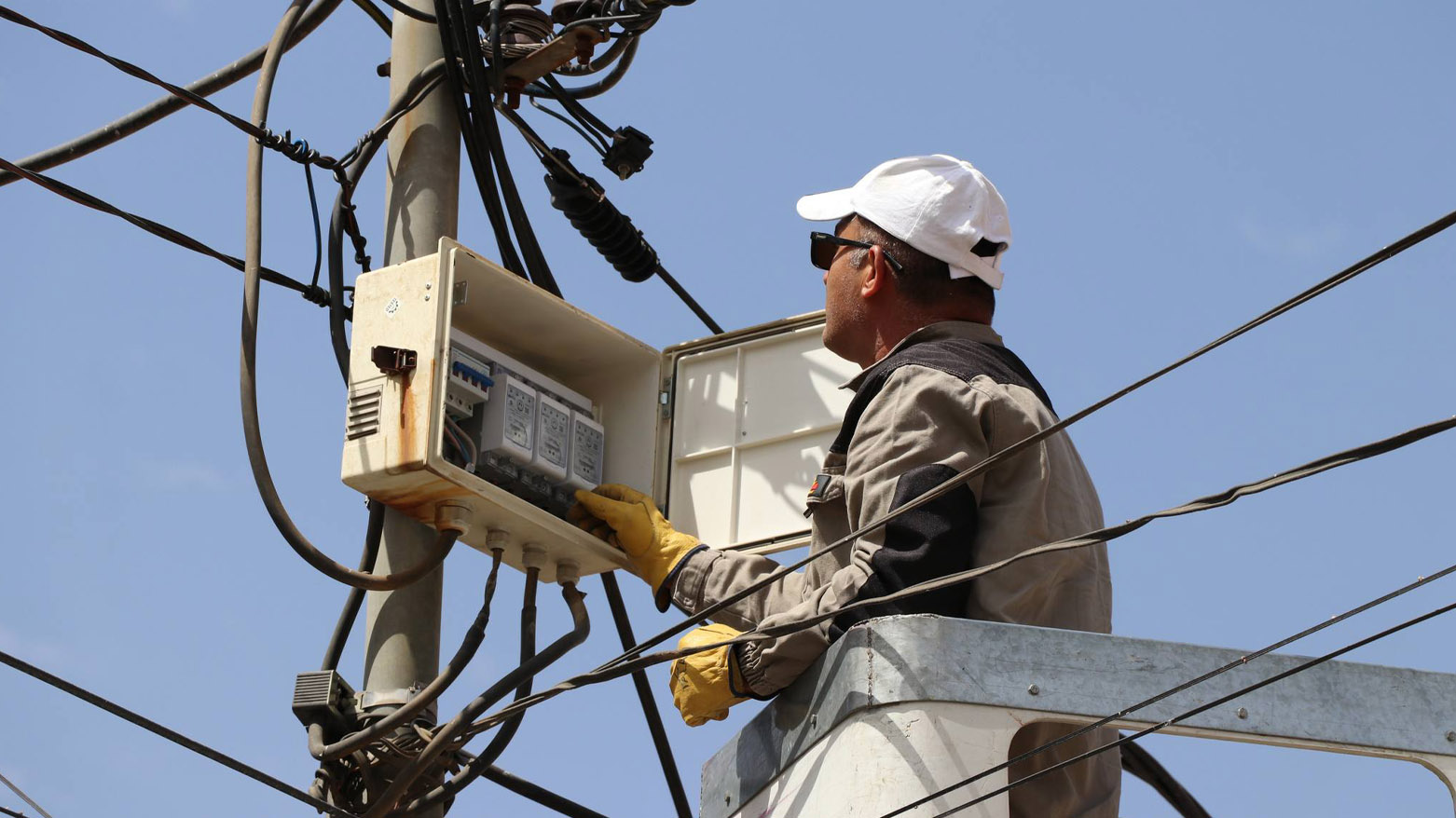 وەزارەتی کارەبا هۆشداریی دەداتە سەرپێچیکارانی کارەبا