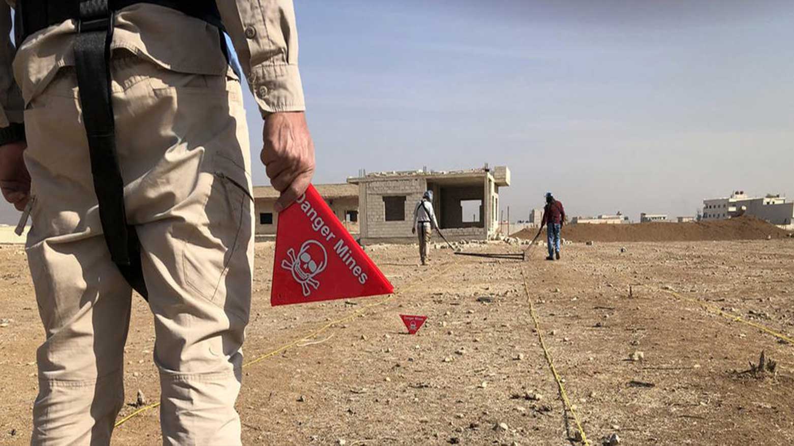 A marked landmine site in rural Syria, where remnants of war continue to pose a deadly threat to civilians, especially children and agricultural workers. (Photo: UN)