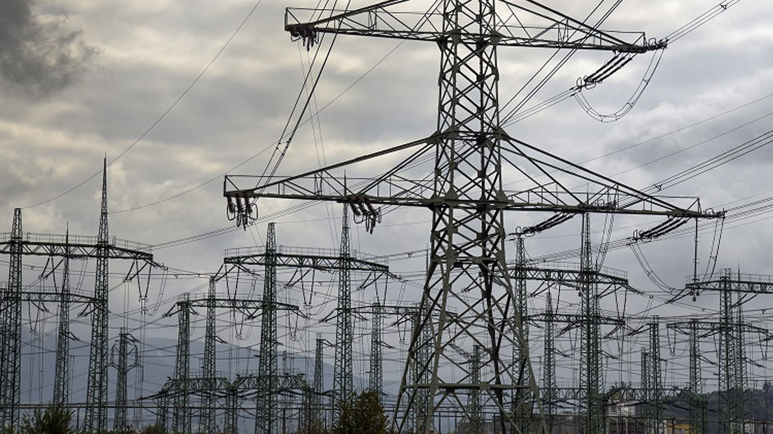İran gazının kesilmesiyle Irak'ın binlerce megavat elektrik kaybedeceği bildirildi