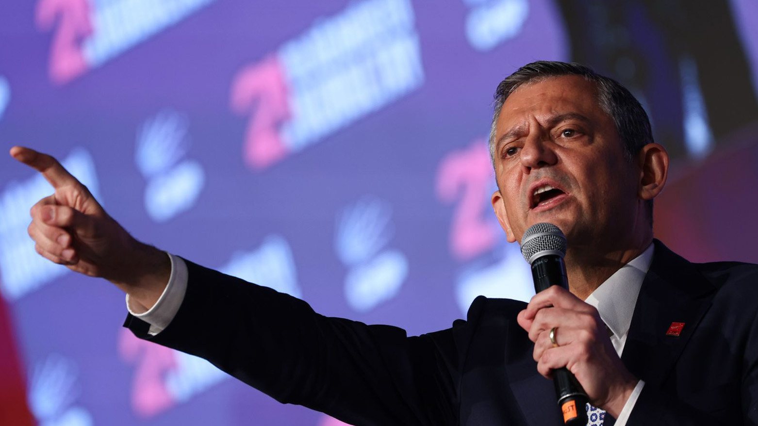 CHP Genel Başkanı Özgür Özel