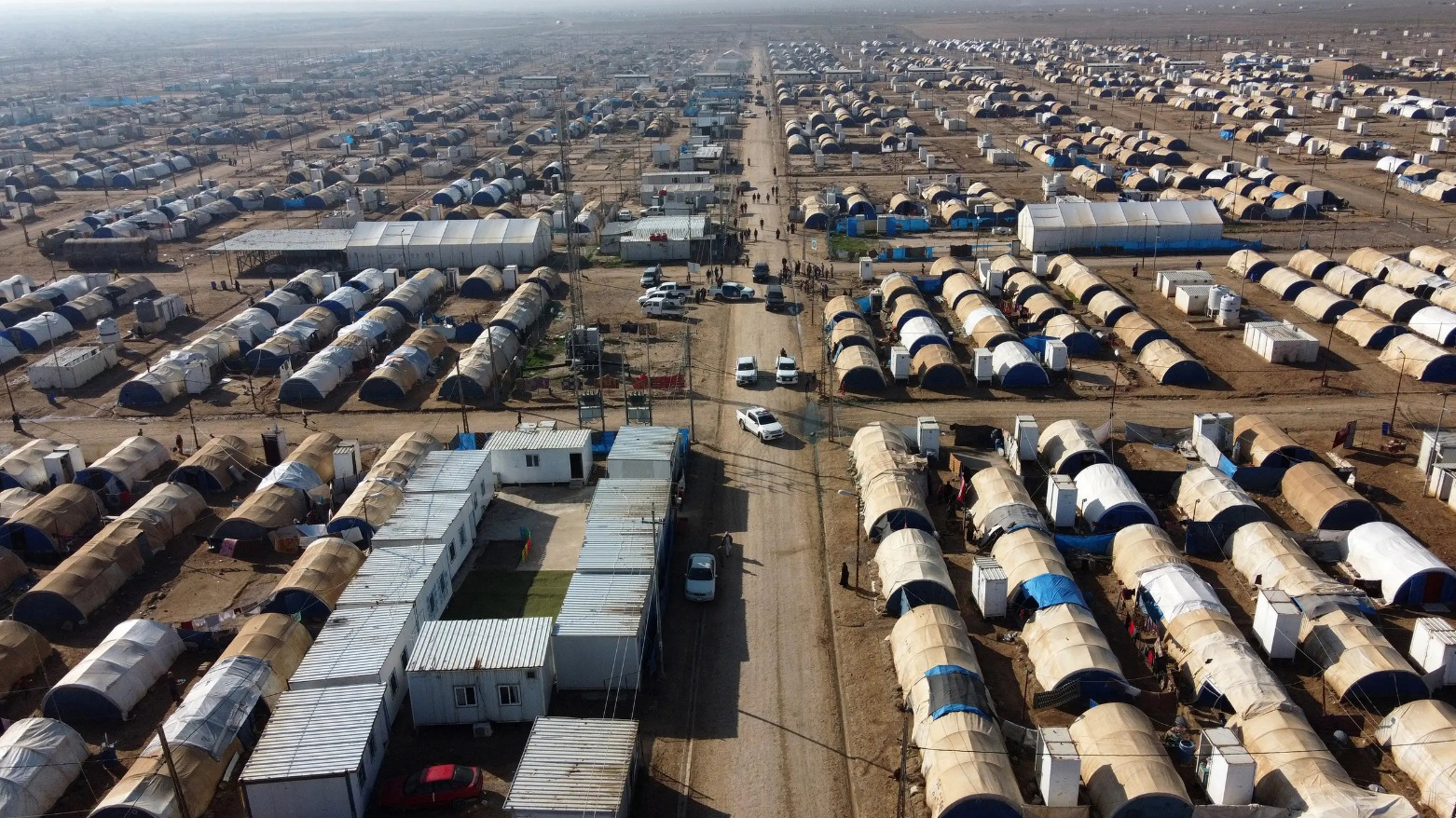 181 malbatên kesûkarên çekdarên DAIŞê ji Kempa Holê vegeriyan Îraqê