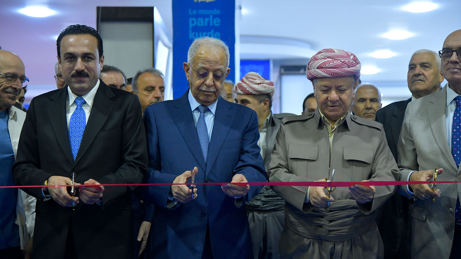 بالصور | الرئيس بارزاني يفتتح معرض أربيل الدولي للكتاب