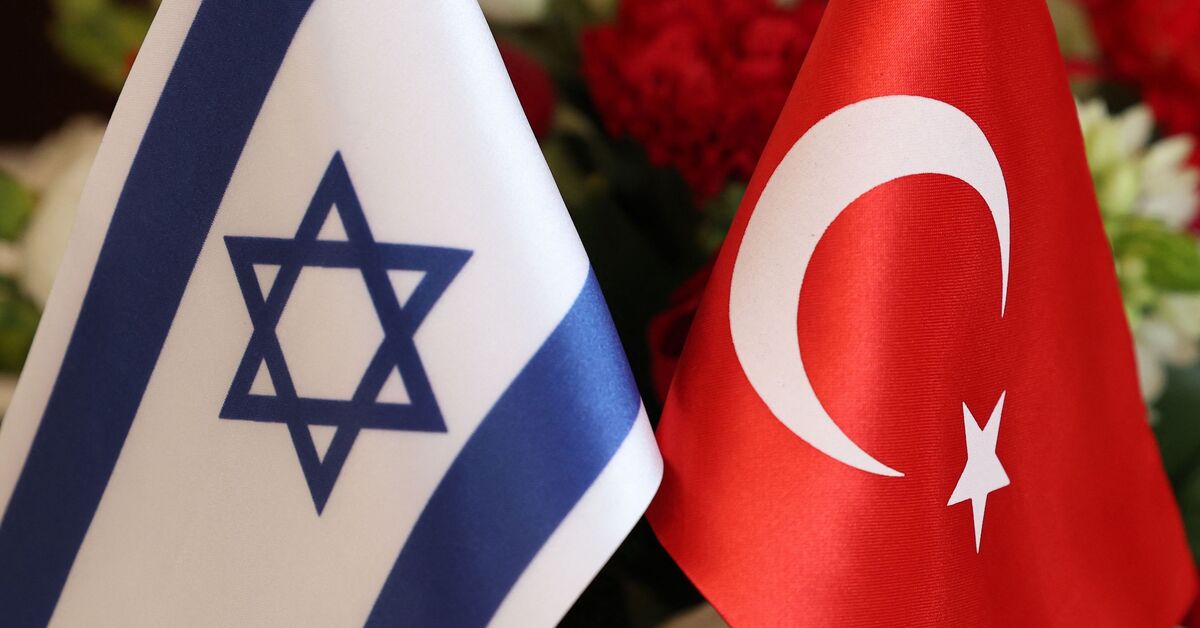 İsrail ve Türkiye bayrakları