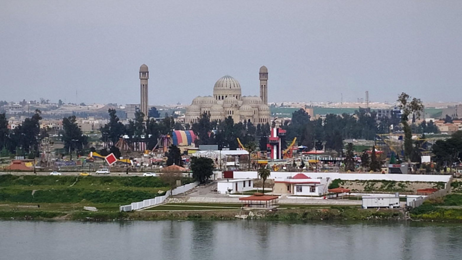 ذوو المفقودين من زمن داعش يطالبون بالكشف عن مصير أحبائهم في المقابر الجماعية