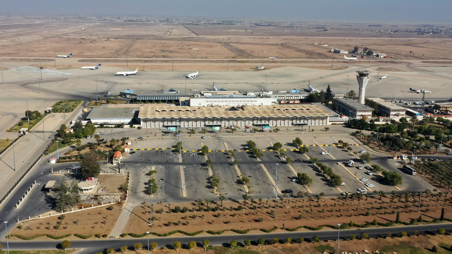 مطار دمشق الدولي