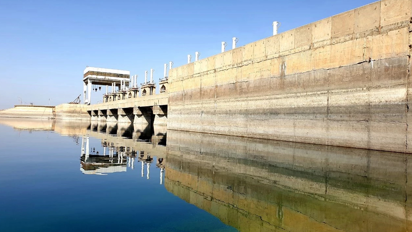 بەنداوی تشرین