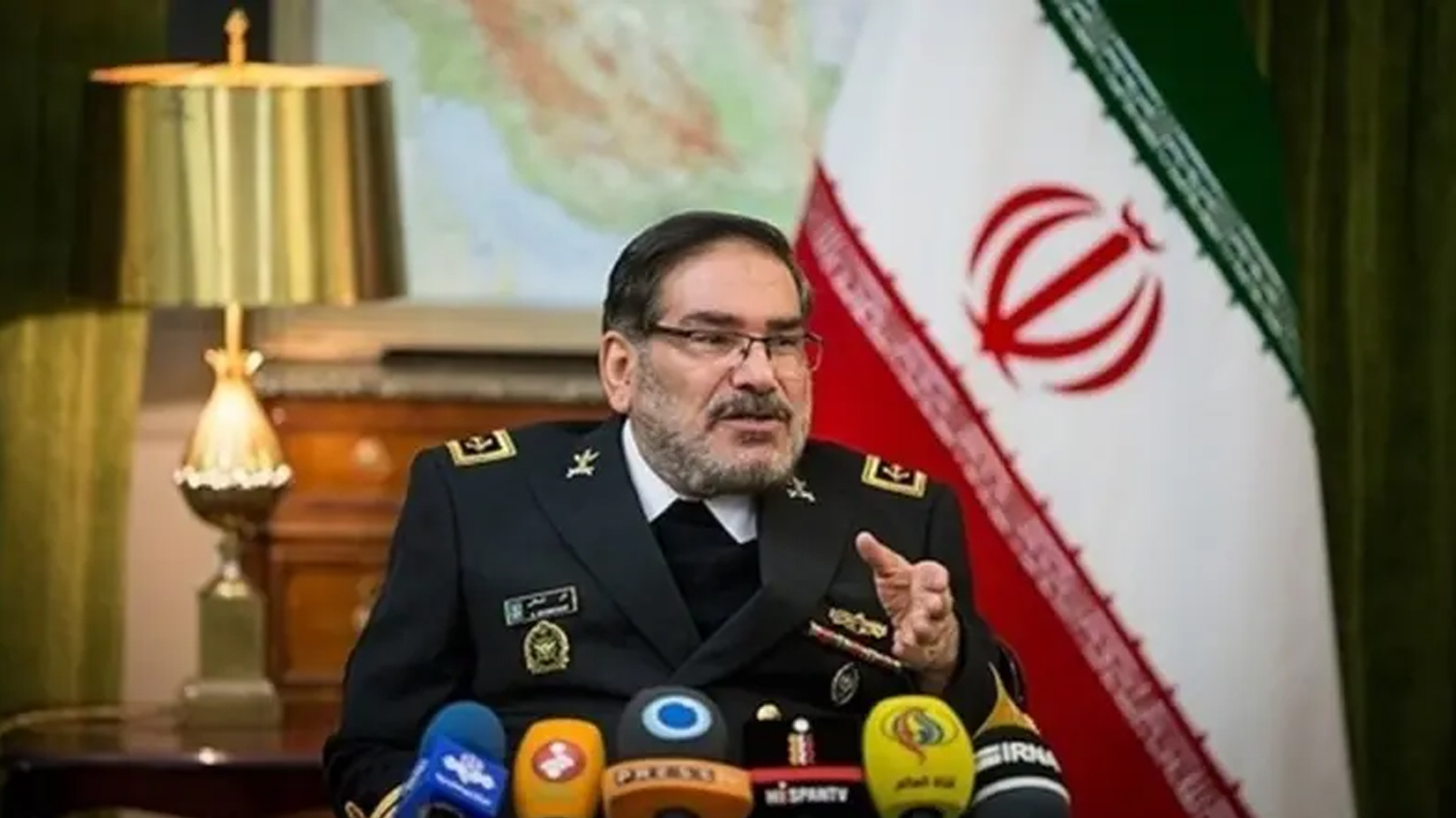 علی شمخانی، مشاور رهبر ایران