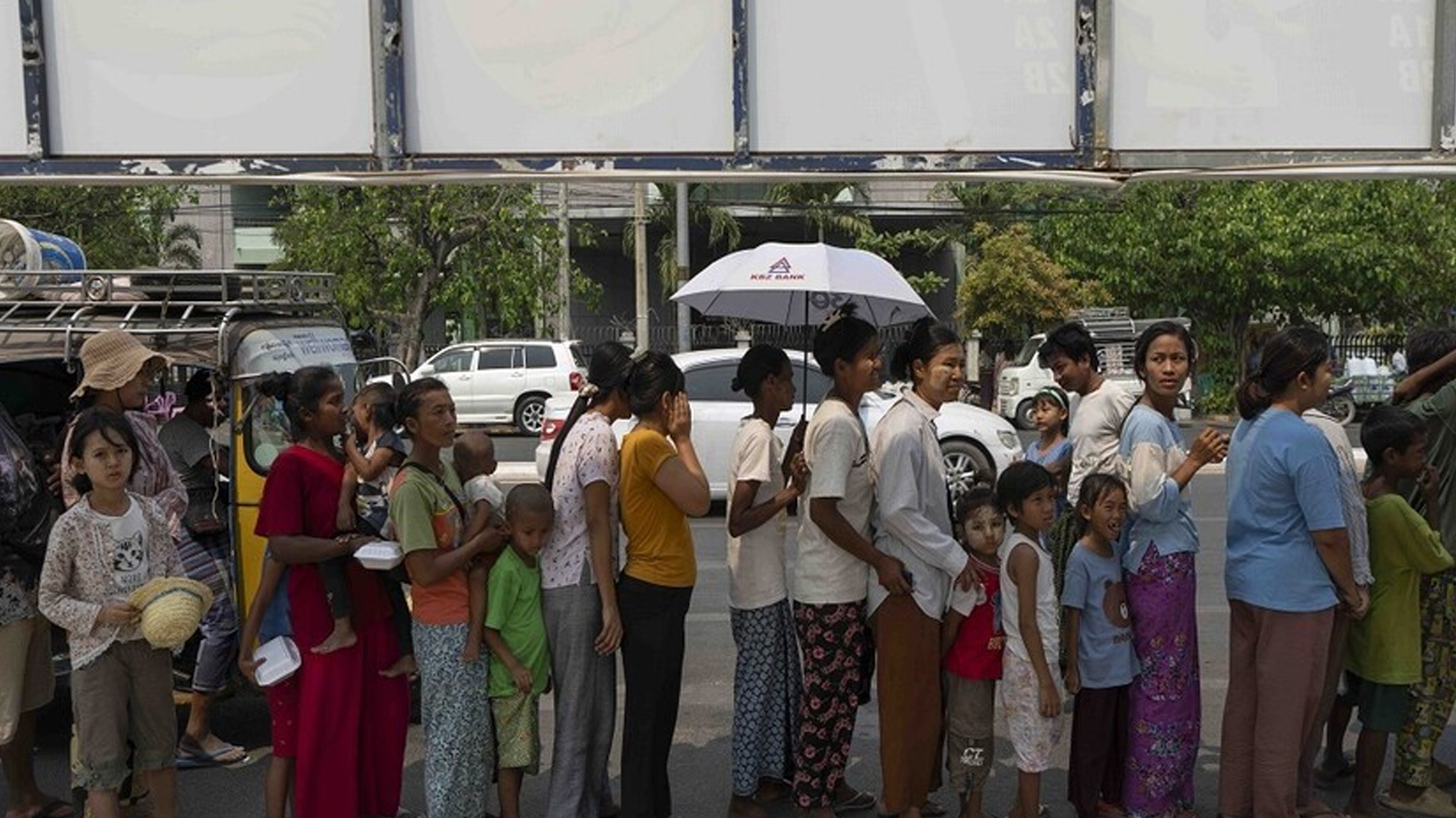 بوومەلەرزەیەک بە گوڕی 5.5 پلە ناوەڕاستی میانمار ڕووی دا