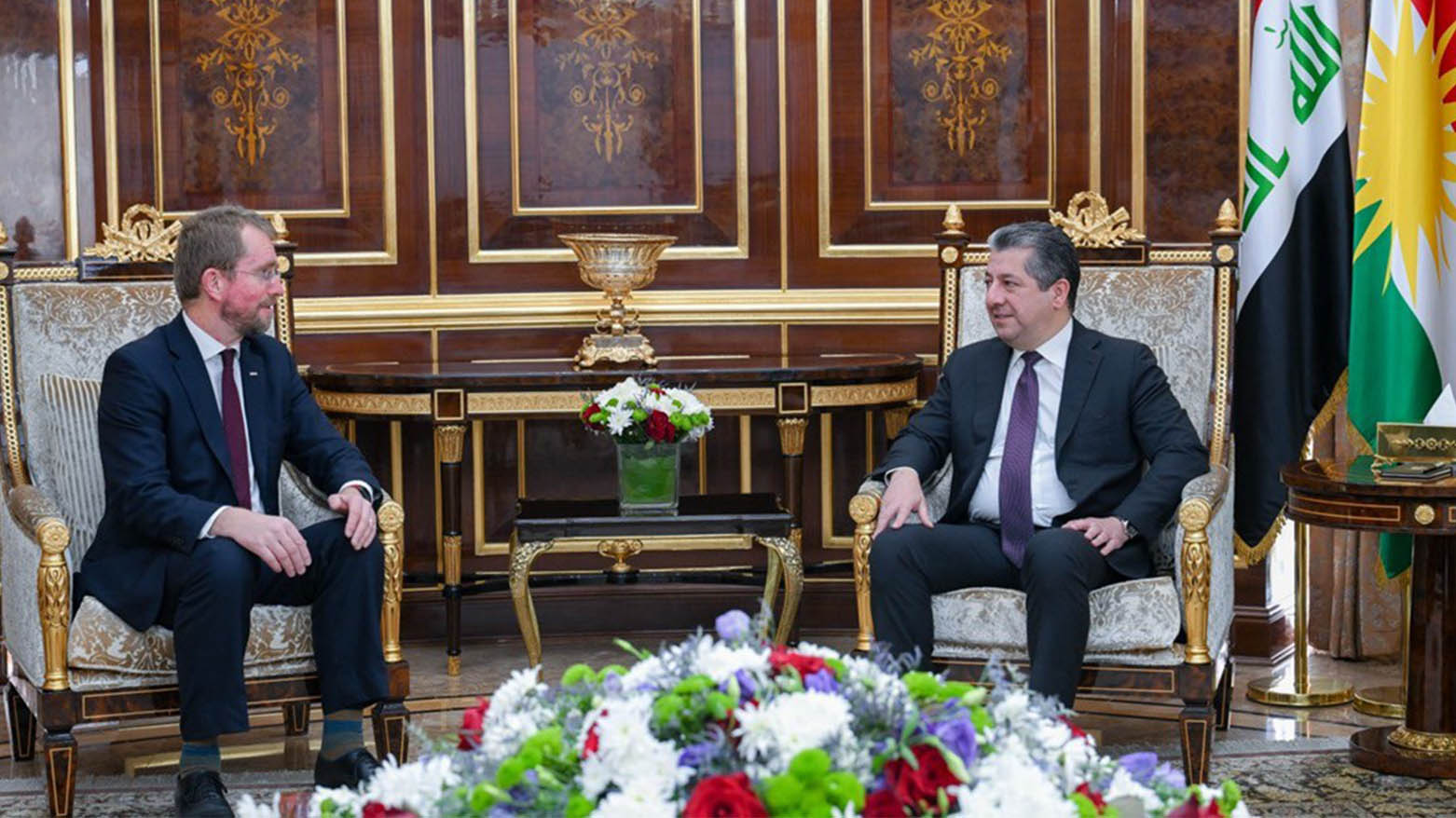 Kurdistan Region Prime Minister Masrour Barzani (right) during his meeting with John Slinger, Member of Parliament and chairman of the APPG, April 13, 2025. (Photo: KRG)