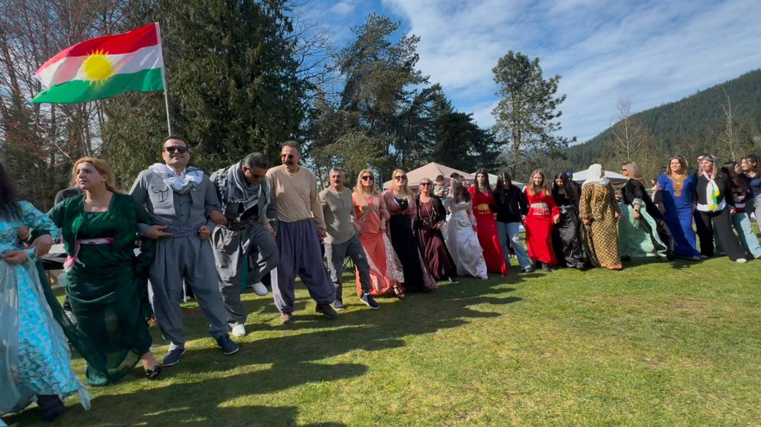 الجالية الكوردية تحتفل بنوروز وسيزده بدر في فانكوفر الكندية