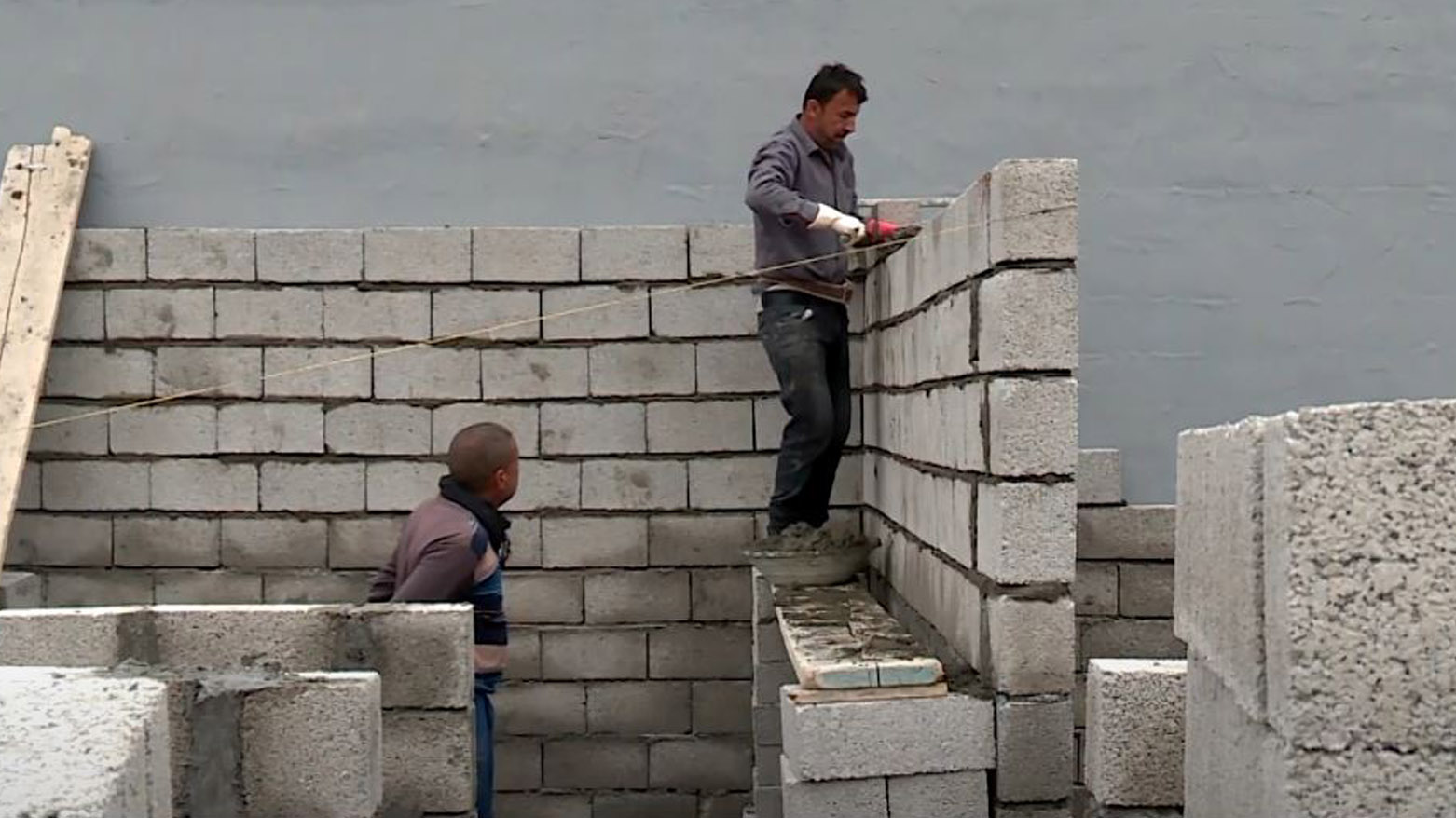 داواکاریی دروستکردنی خانوو لە زاخۆ هێندە زۆر بووە، وەستا دەست ناکەوێت