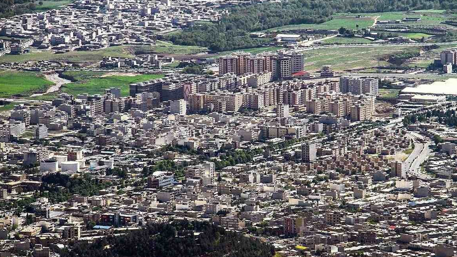 ئێران.. بەهۆی شەپۆلێکی خۆڵبارین سەرجەم خوێندنگەکانی ئیلام داخران