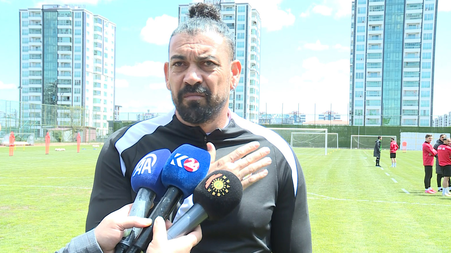Amedspor dixwaze di nav 7 tîmên pêşî de cih bigire û bimîne Play-Offê