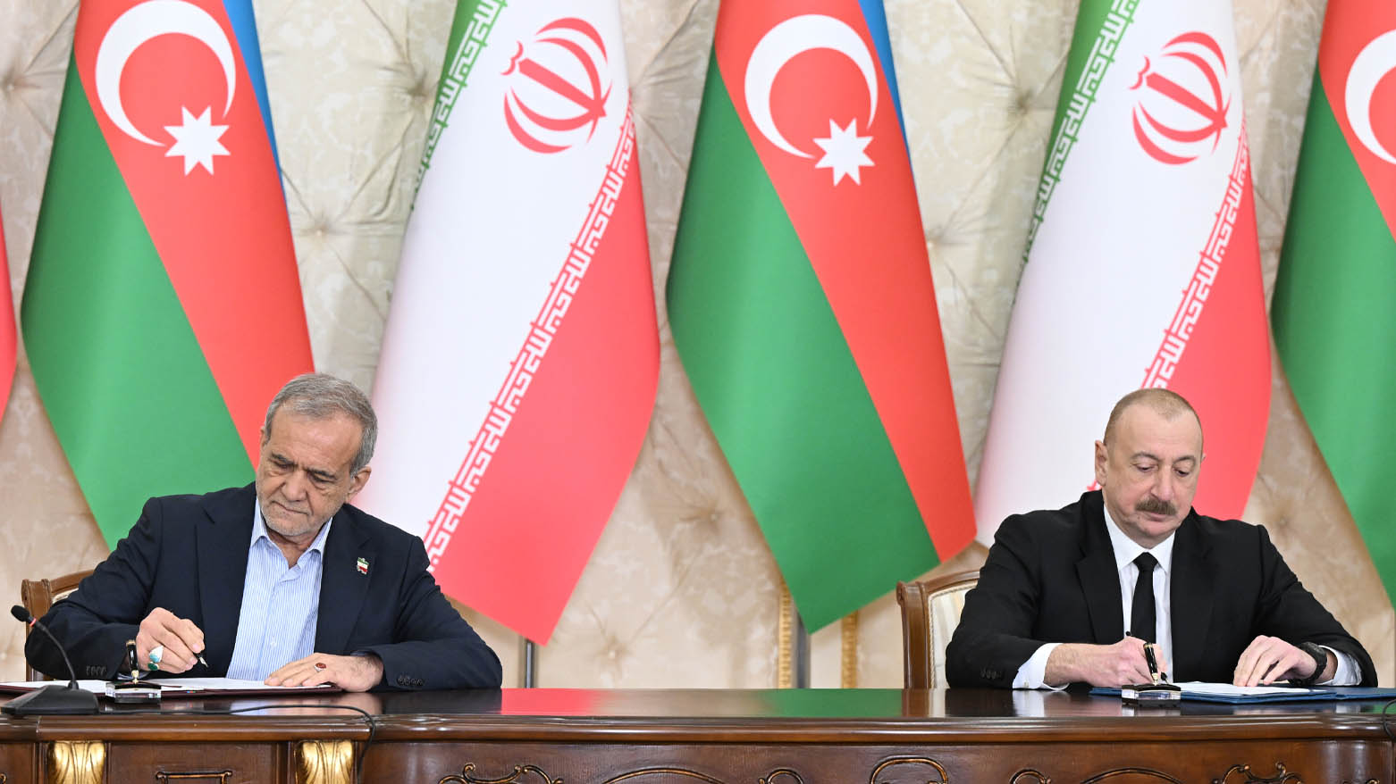 ئێران و ئازه‌ربایجان ژمارەیەک یاداشتنامەی لێکتێگەیشتنیان واژۆ کرد