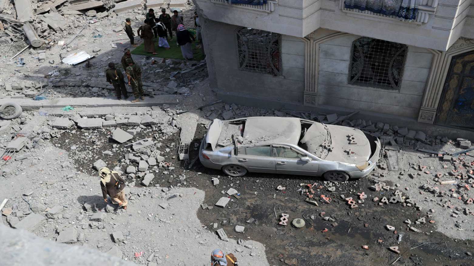 The damage following overnight strikes attributed by the Yemeni media to the United States, in the Huthi-controlled capital Sanaa on April 27, 2025. (Photo: AFP)