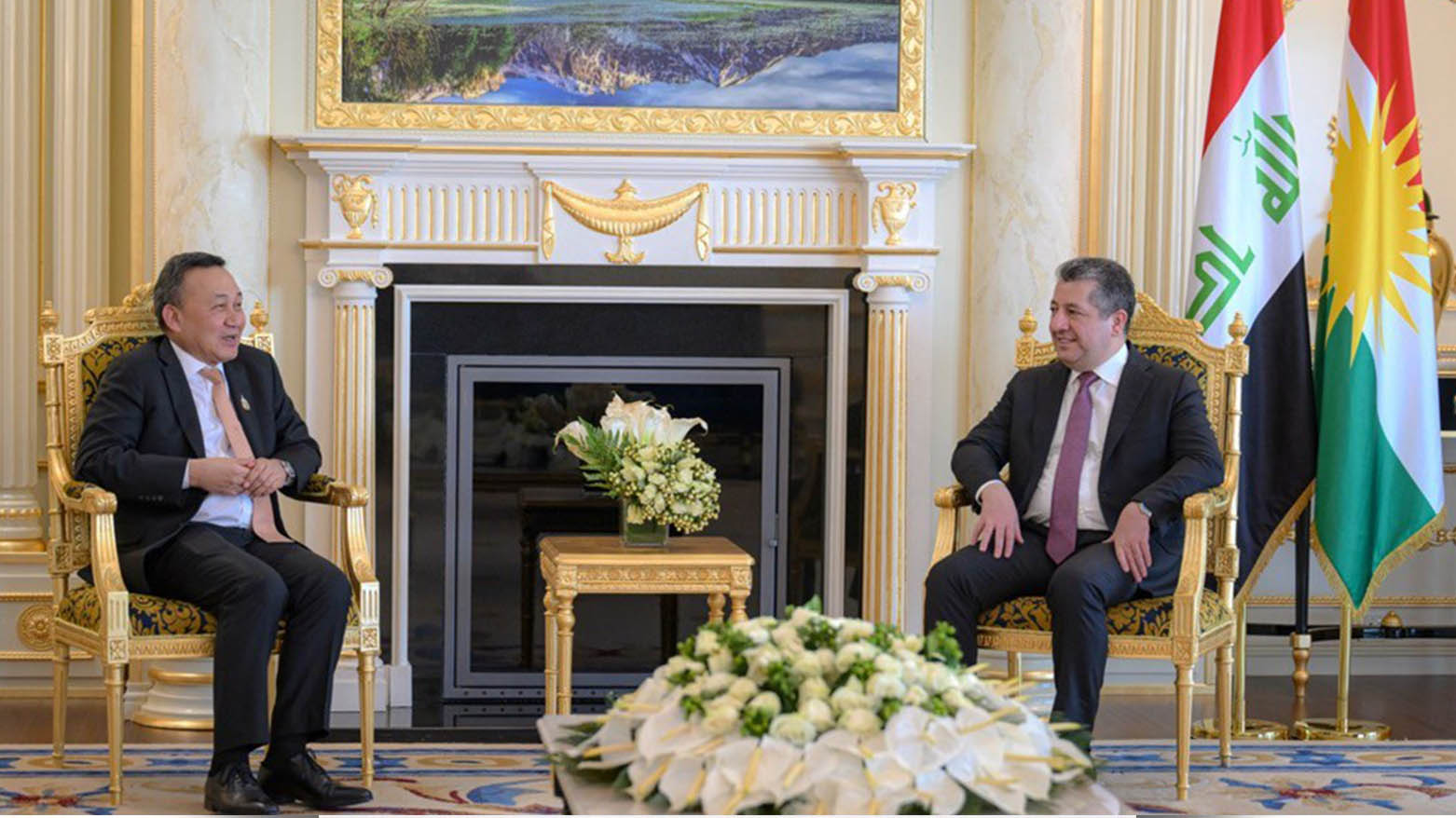 Kurdistan Region Prime Minister Masrour Barzani (right) during his meeting with Dusit Manapan, Advisor to the Thai Foreign Minister, April 29, 2025. (Photo: KRG)